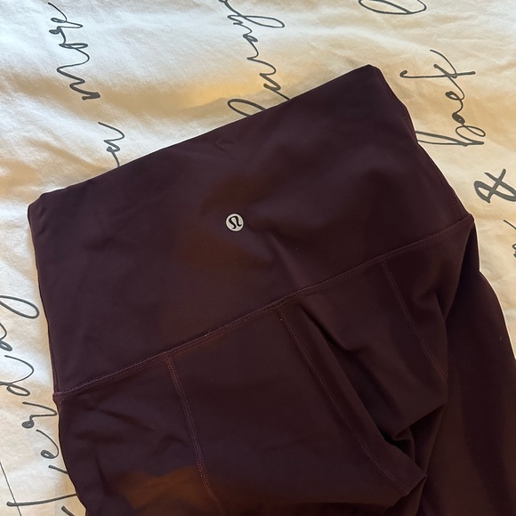 Lululemon Wunder Under Crop Roll Down Scallop Full-On Luxtreme 23” Plum Shadow - Picture 7 of 7
